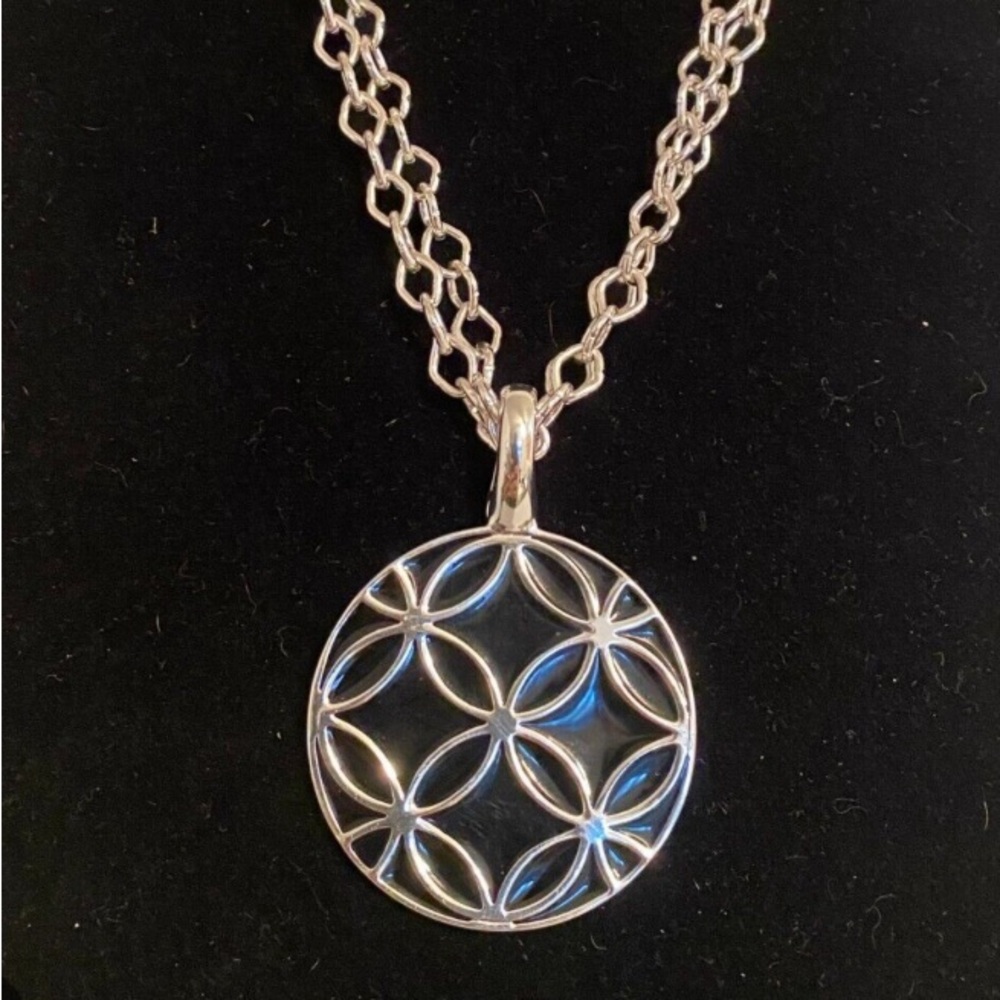 PREMIER DESIGNS “Full Circle” Silver/ Black Reversible Necklace Long or Short